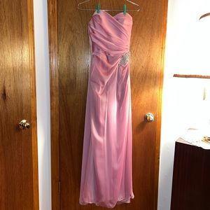 Jim Hjelm Occasions gown - bridesmaid